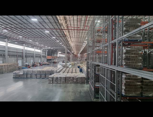 22,095M² WAREHOUSE TO LET IN GLEN MARAIS